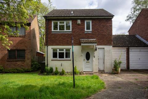 35 Hurst Hill, Walderslade, Chatham, ME5 9BX