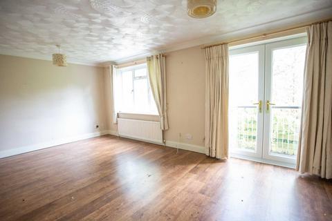 35 Hurst Hill, Walderslade, Chatham, ME5 9BX