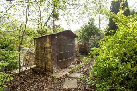 35 Hurst Hill, Walderslade, Chatham, ME5 9BX