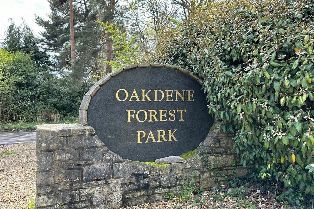 Ashley Heath 3 bed house for sale £39,500