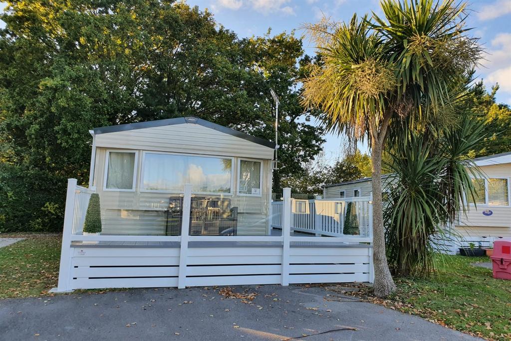 Ashley Heath 3 bed house for sale £32,000
