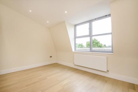 1 bedroom flat to rent, Sundial Court, Barnsbury Lane, Tolworth, KT5