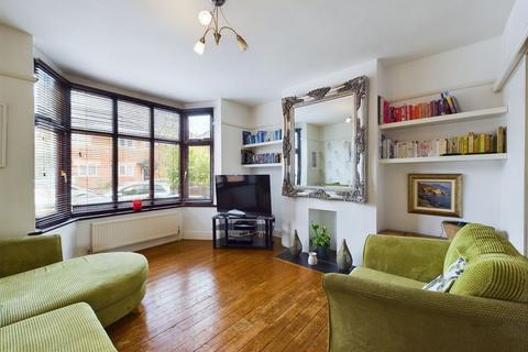62 Barry Road, Northampton, NN1 5JS