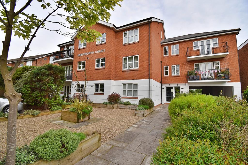 Wentworth Court, Castle Avenue, Highams Park, London. E4 9PX 2 bed flat