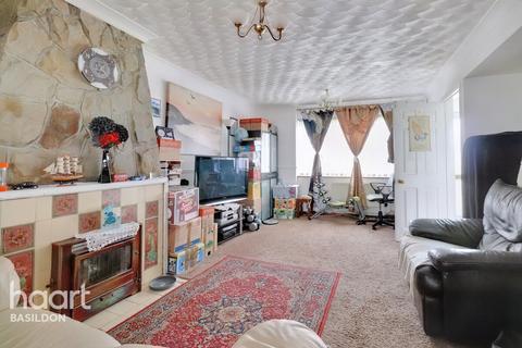 3 bedroom terraced house for sale - Woolmer Green, Basildon