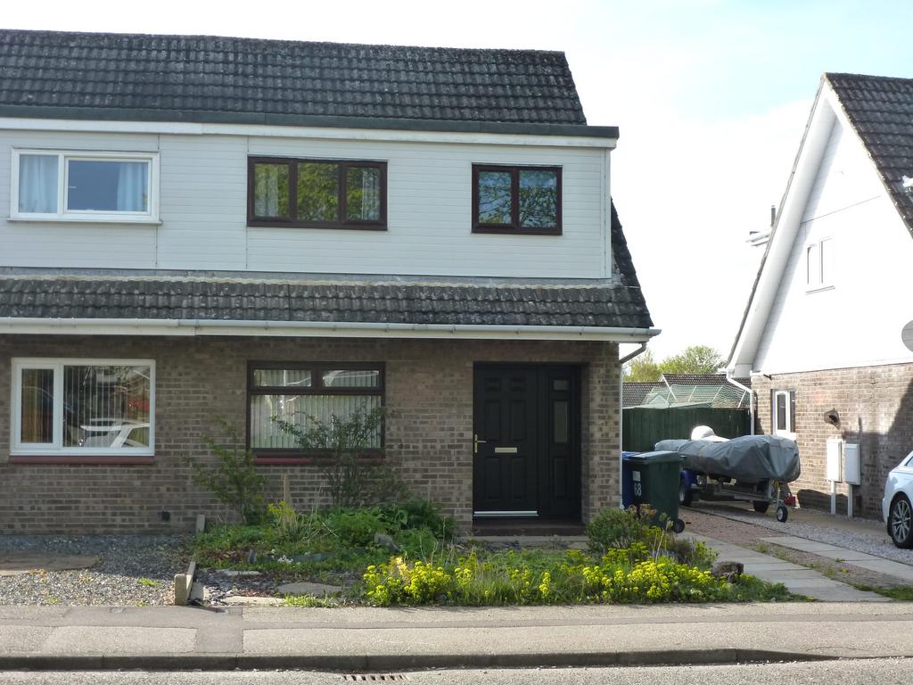 68 Mason Road, Inverness, IV2 3SZ 3 bed semidetached house £900 pcm (£208 pw)
