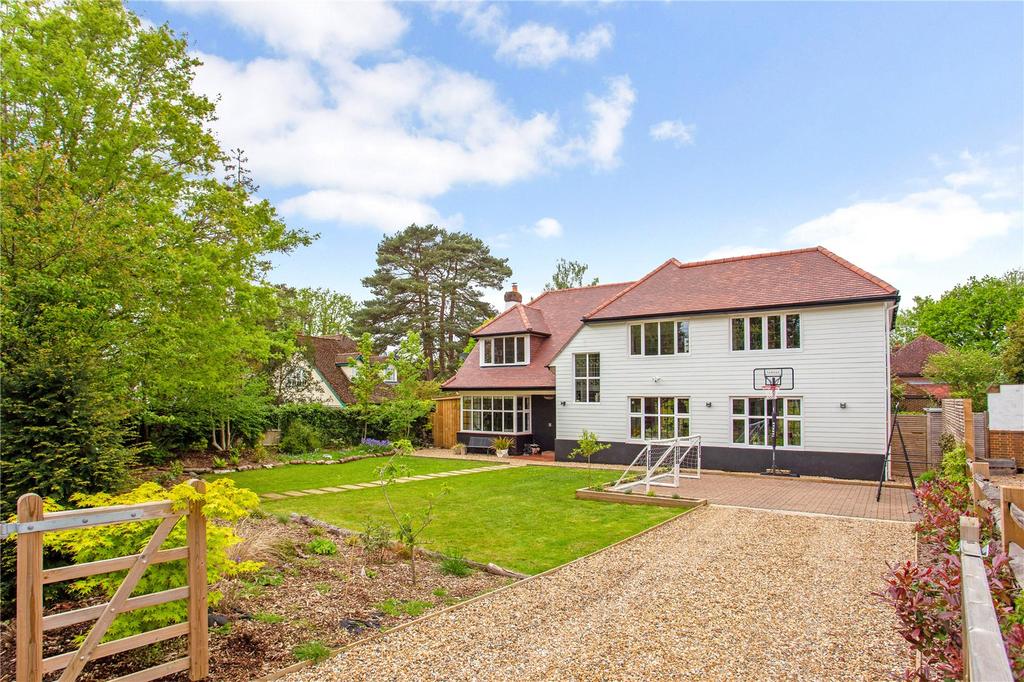 Sole Farm Road, Great Bookham... 4 bed detached house £1,500,000