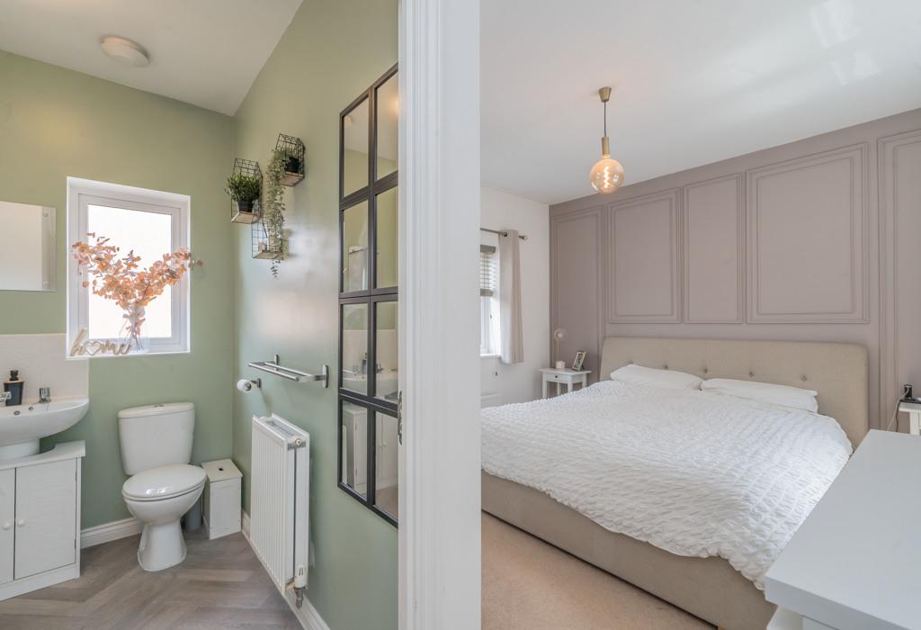 Ensuite