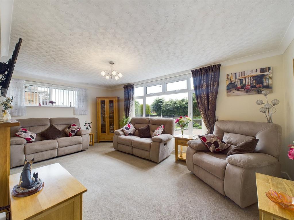 Tolladine Road, Worcester, Worcestershire, WR4 3 bed bungalow for sale