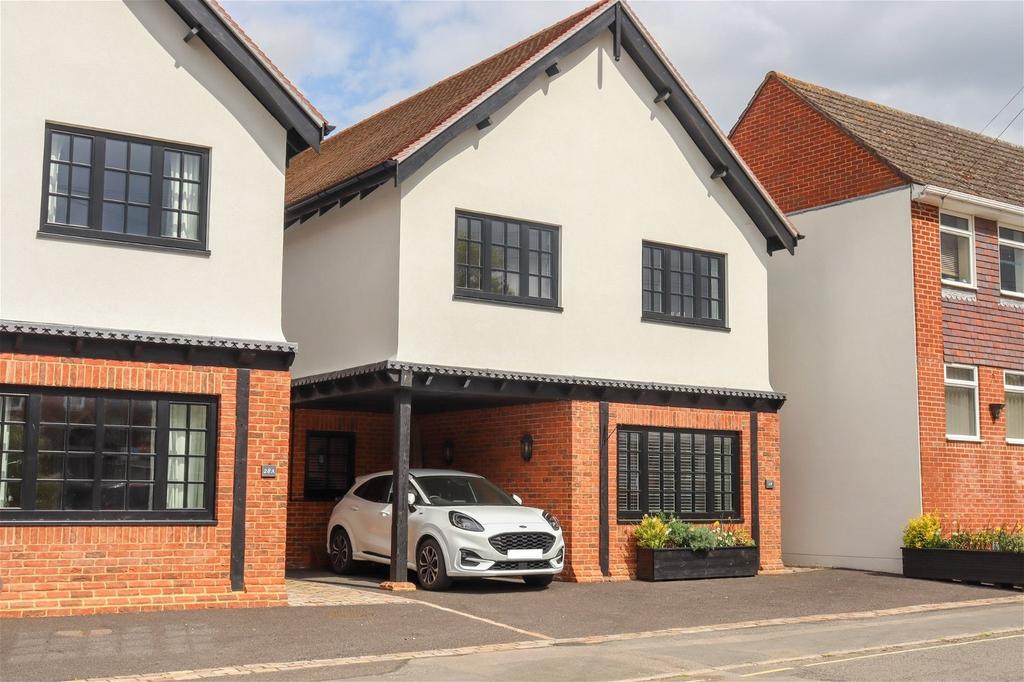 The Dean, Alresford 3 bed detached house - £1,150,000