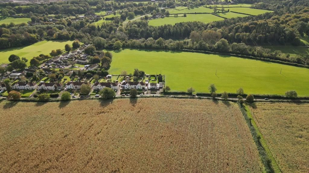 Mells, BA11 3 bed detached house for sale £615,000