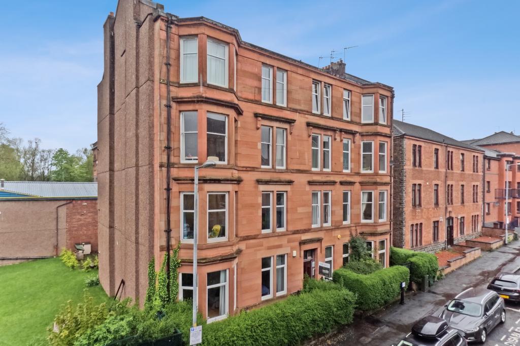 Sanda Street, Flat 3/1, North Kelvinside, Glasgow, G20 8PT 2 bed flat