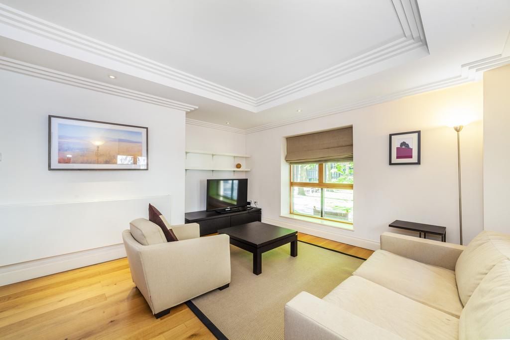 Dean Ryle Street, Westminster... 2 bed apartment £3,650 pcm (£842 pw)