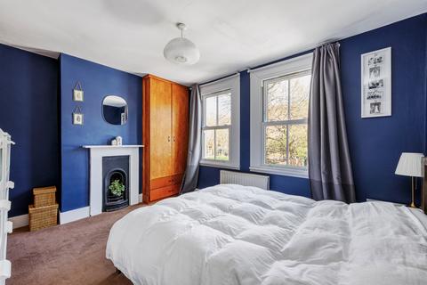 7 Du Burstow Terrace, London, W7 2NU