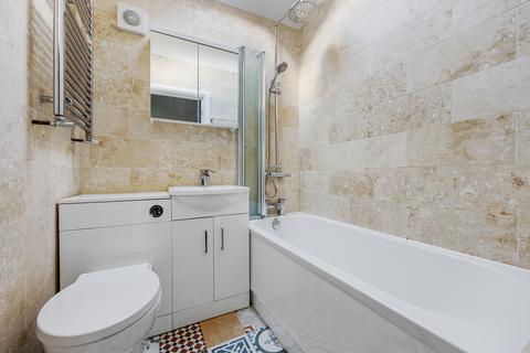 7 Du Burstow Terrace, London, W7 2NU