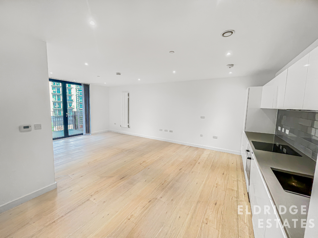 Masthead House, Rope Terrace, London 1 bed apartment - £1,950 pcm (£450 pw)
