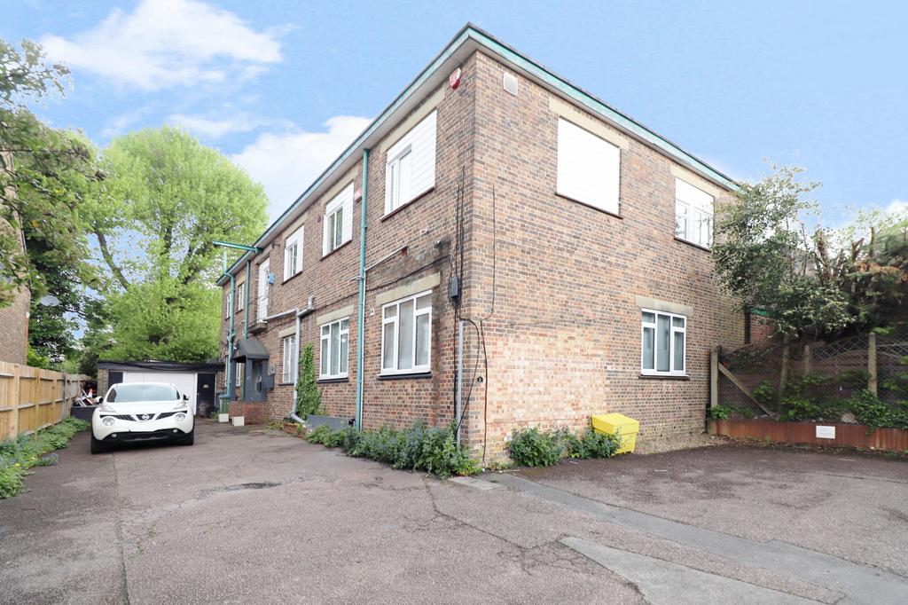 Pembroke Road, Bromley Office £1,000 pcm (£231 pw)