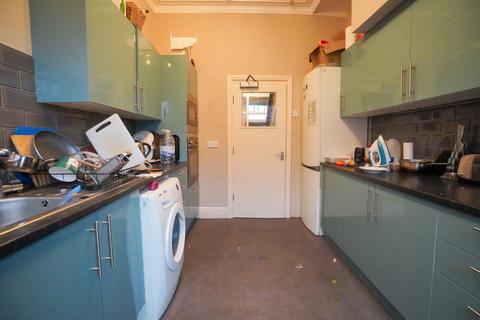 50 Delph Lane, Leeds, LS6 2HQ