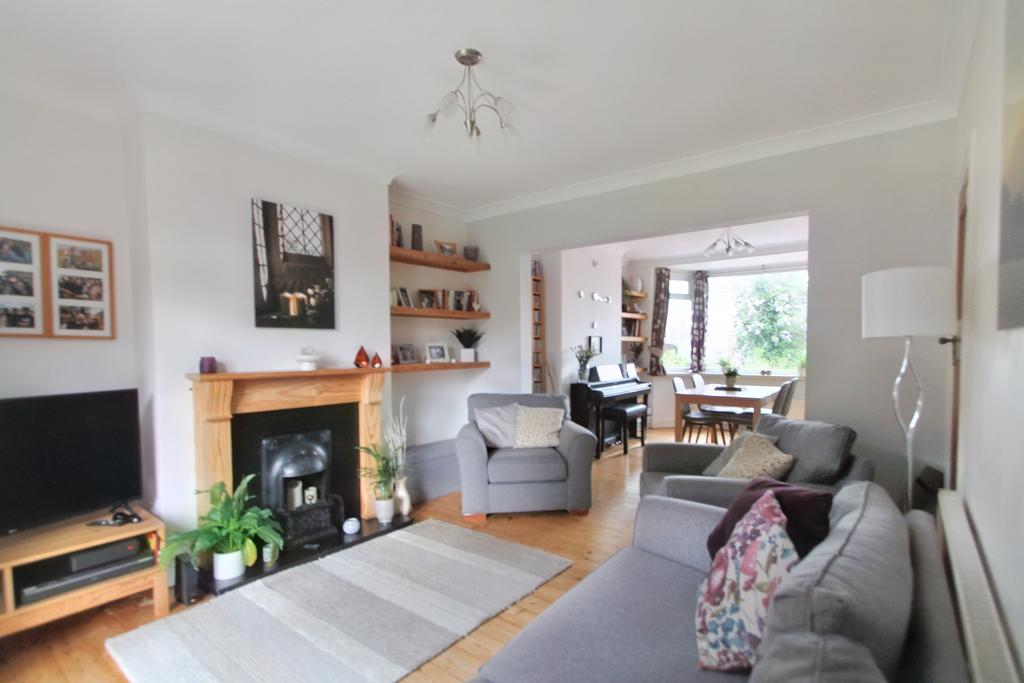 Greenland Avenue, Humberstone, Leicester, LE5 4 bed semidetached house