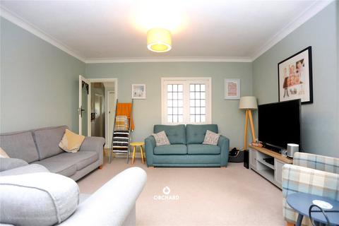 37 Warren Road, Ickenham, Uxbridge, UB10 8AD