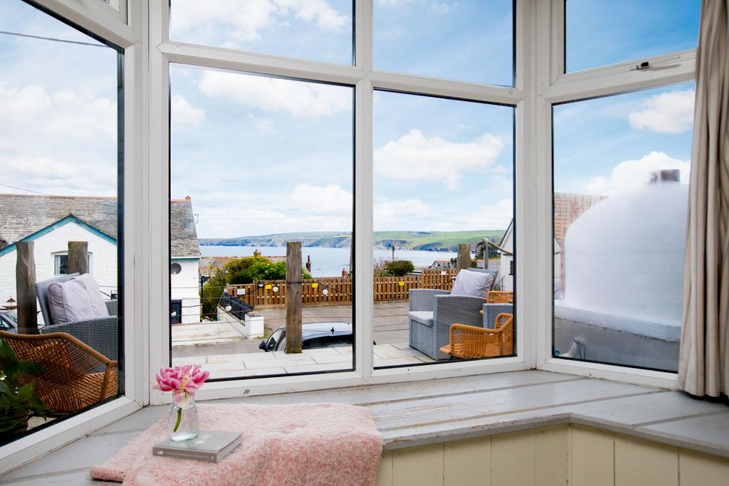 645cb8201d1d3 Tintagel Terrace 20 19
