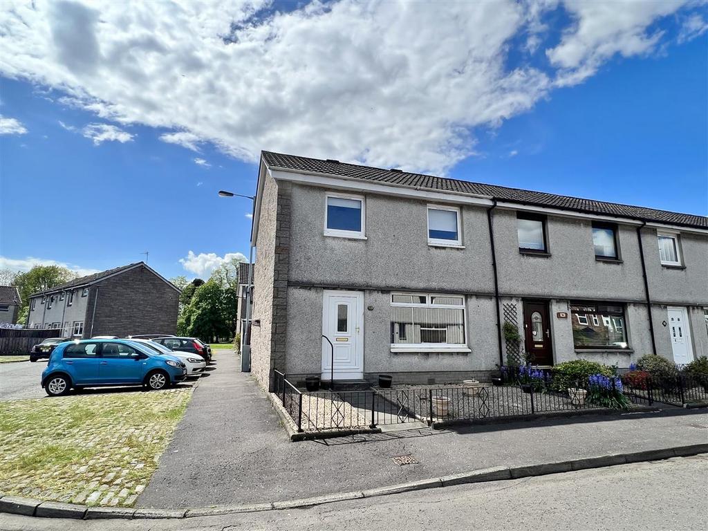 Sunnyside Court, Alloa 3 bed end of terrace house - £725 pcm (£167 pw)