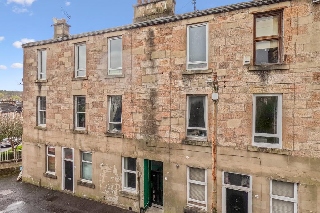 Kilmailing Road, Flat 0/1, Cathcart... 1 bed flat £75,000