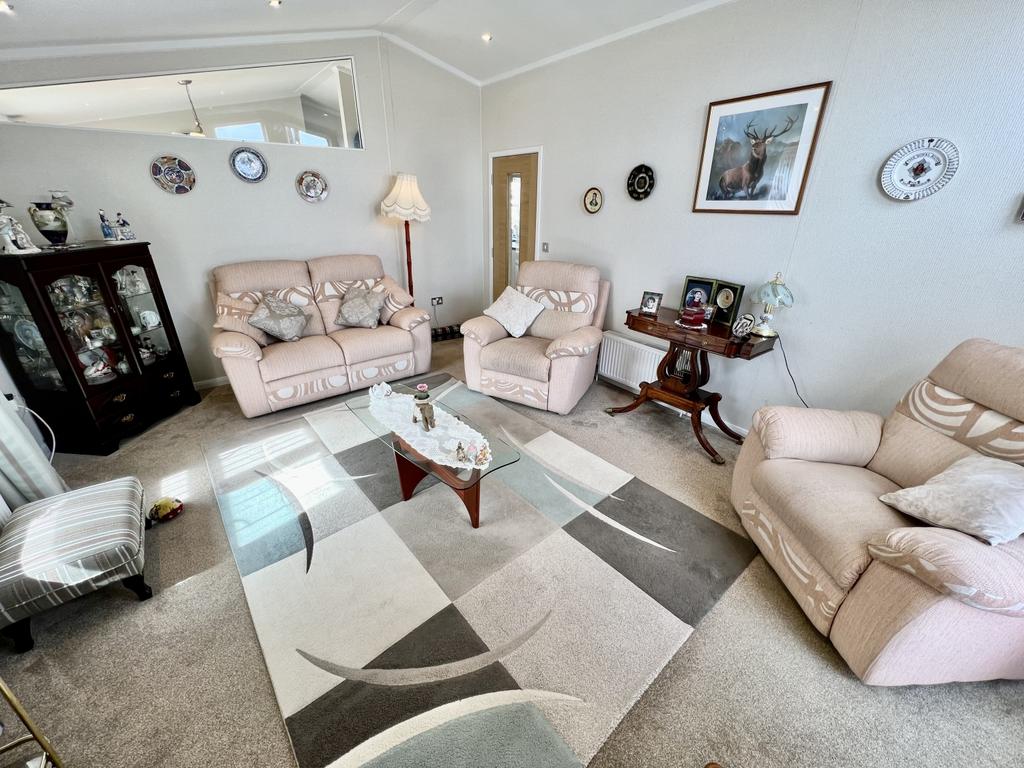 25 Heatherbank Park, Neilston 2 bed park home for sale £130,000