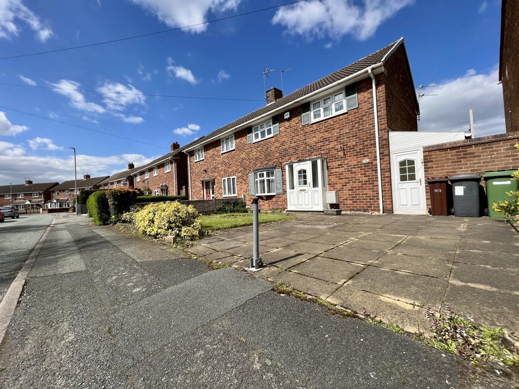 Rudge Avenue, Wolverhampton, West Midlands, WV1 2 bed semidetached house for sale £180,000