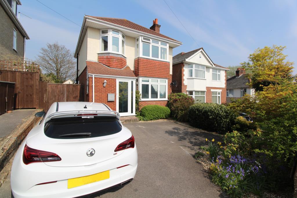 Gorsehill Road, Oakdale 3 bed detached house £1,950 pcm (£450 pw)