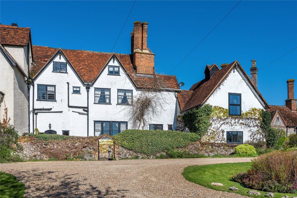 Yewden Manor, Hambleden, HenleyonThames, Oxfordshire, RG9 6 bed terraced house for sale £