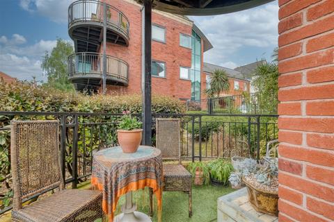 9 Diglis Court, Worcester, WR5 3BF