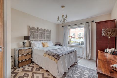 9 Diglis Court, Worcester, WR5 3BF
