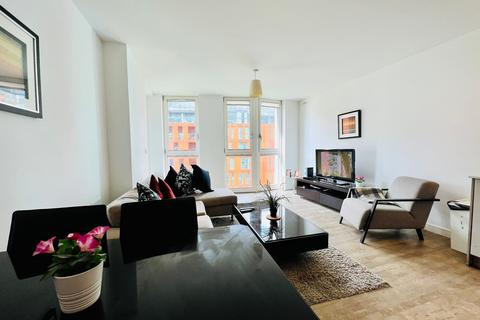 1 bedroom flat to rent - Poldo House 24 Cable Walk, London, SE10