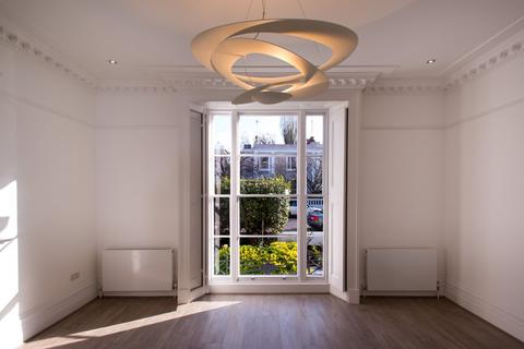 5 bedroom detached house to rent, Blenheim Road, St Johns Wood, London, NW8