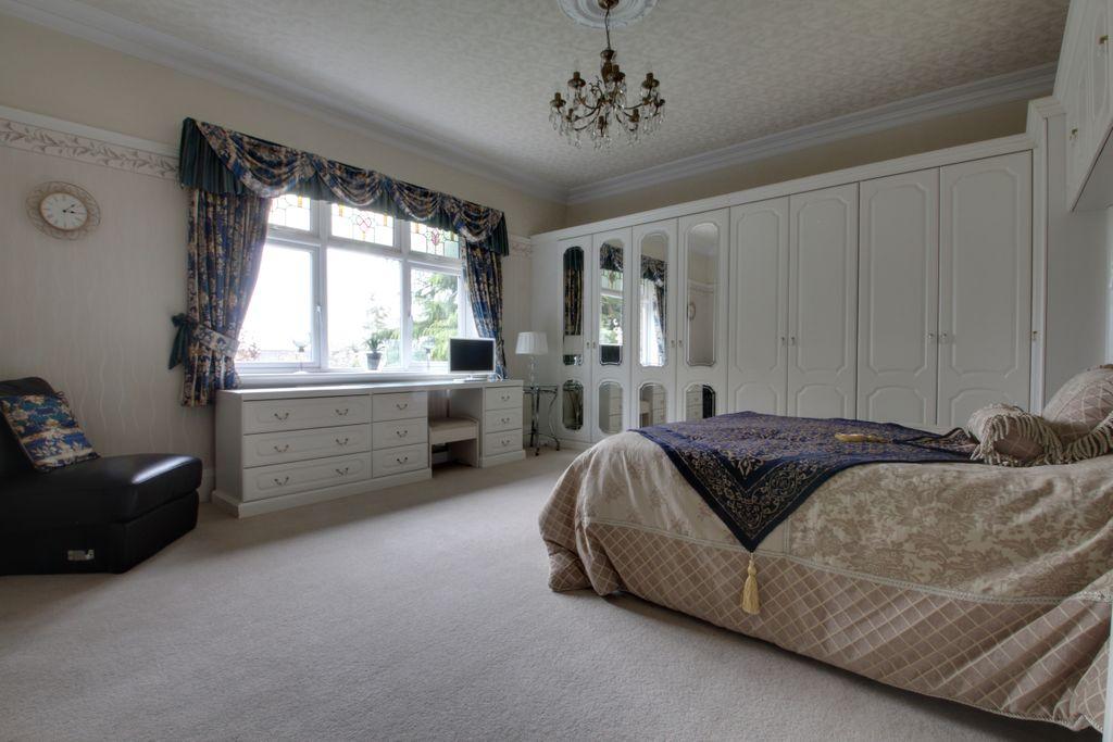 Bedroom 1 (Double with Ensuite)