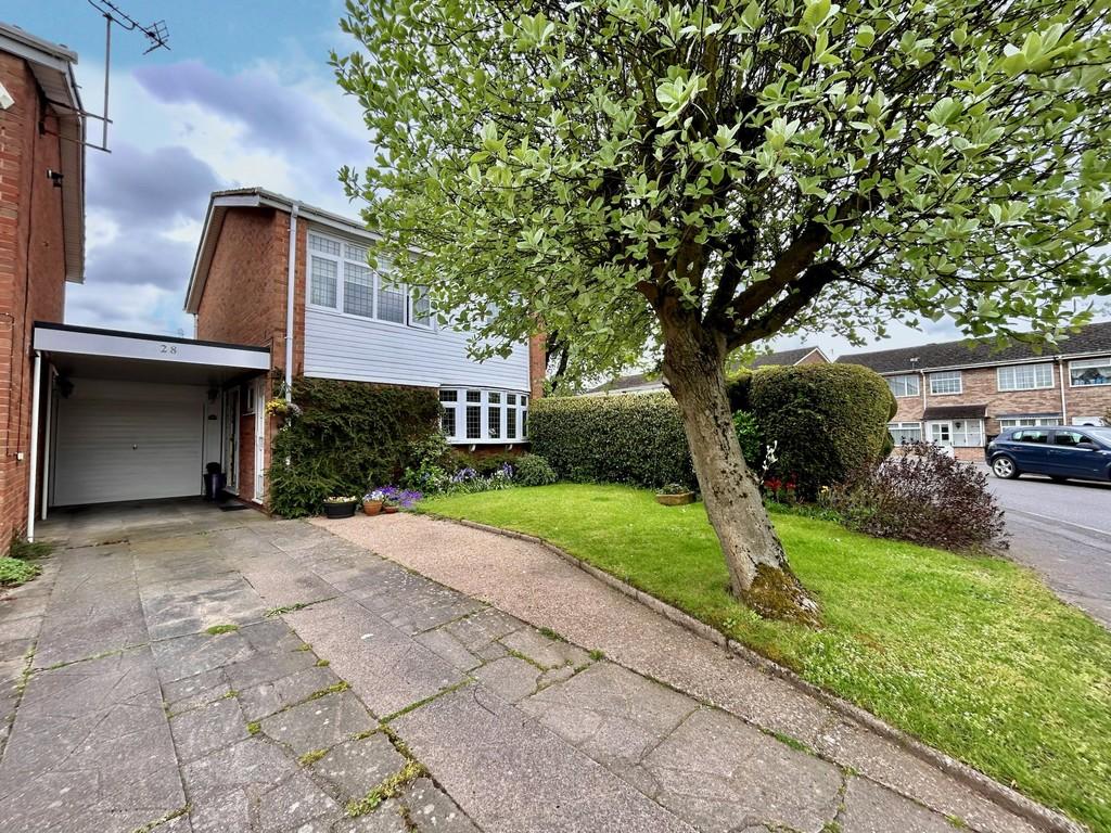 Wheeley Road, Solihull 3 bed link detached house £330,000