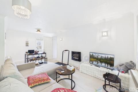 1 bedroom apartment for sale, Truro