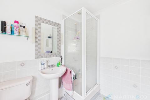 1 bedroom apartment for sale, Truro