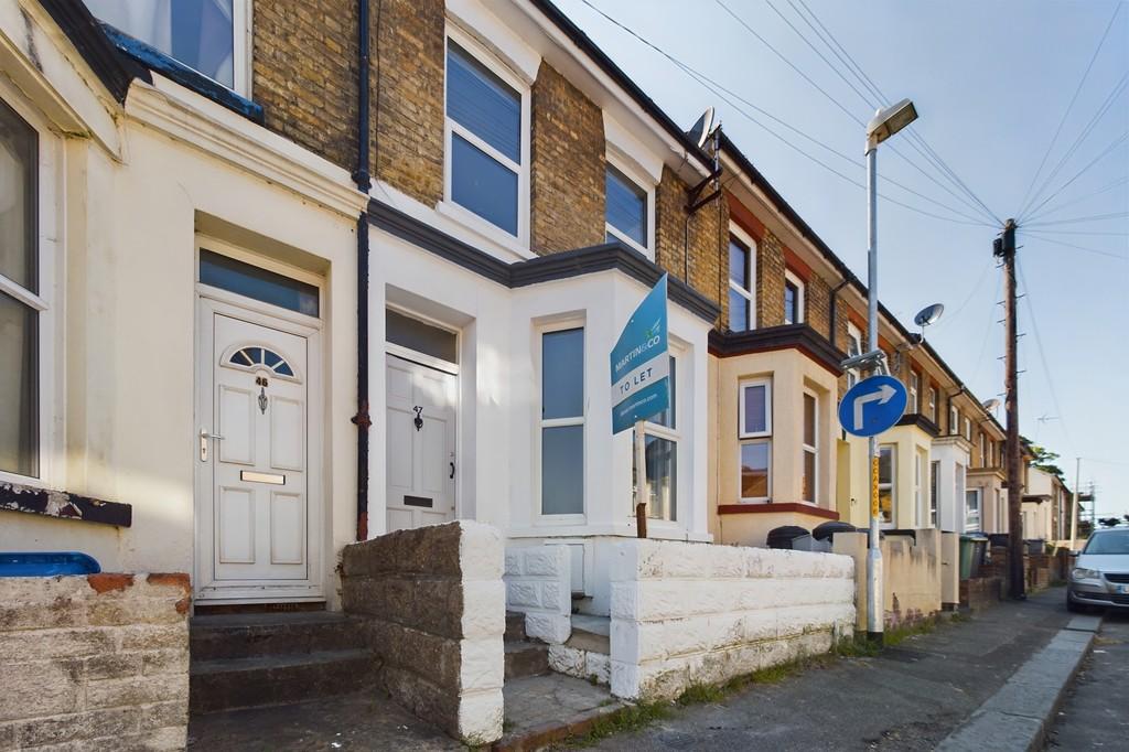 Oswald Road, Dover 2 bed terraced house £925 pcm (£213 pw)