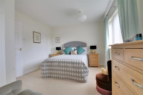 23 Gull Way, Chatteris, PE16 6DT