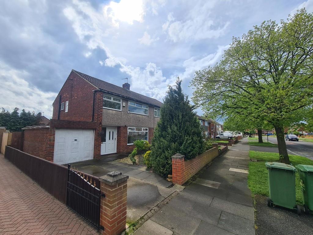 Tunstall Avenue, Billingham 3 bed semidetached house £750 pcm (£173 pw)