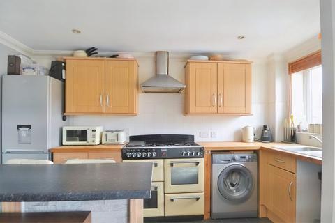 2 bedroom flat for sale - High Street, Orpington