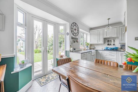 8 Erroll Road, Romford, RM1 3DJ