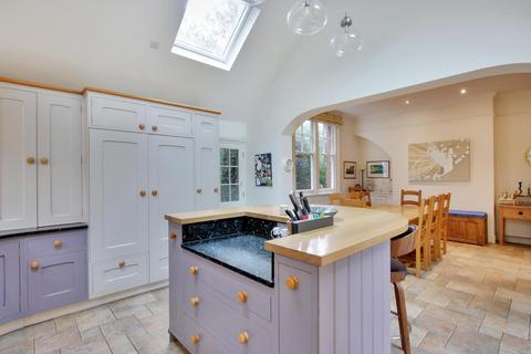 5 bedroom detached house for sale, Boyne Park, Tunbridge Wells, Kent, TN4