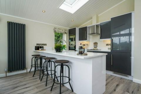 undefined, Four Bed Oakgrove Waverton (50x22) Faringdon Grange Holiday Lodge Park, Faringdon  SN7