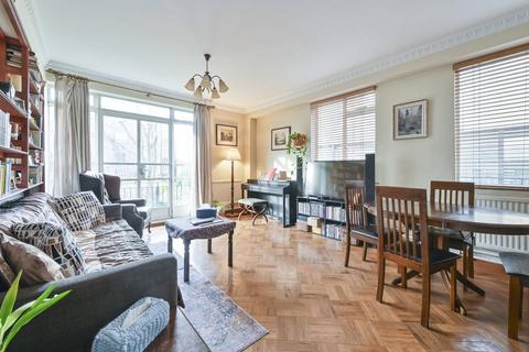 2 bedroom flat for sale, Southampton Row, Bloomsbury, London, WC1B