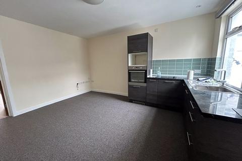 1 bedroom flat to rent, High Street, Stoke-On-Trent