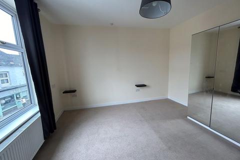 1 bedroom flat to rent, High Street, Stoke-On-Trent