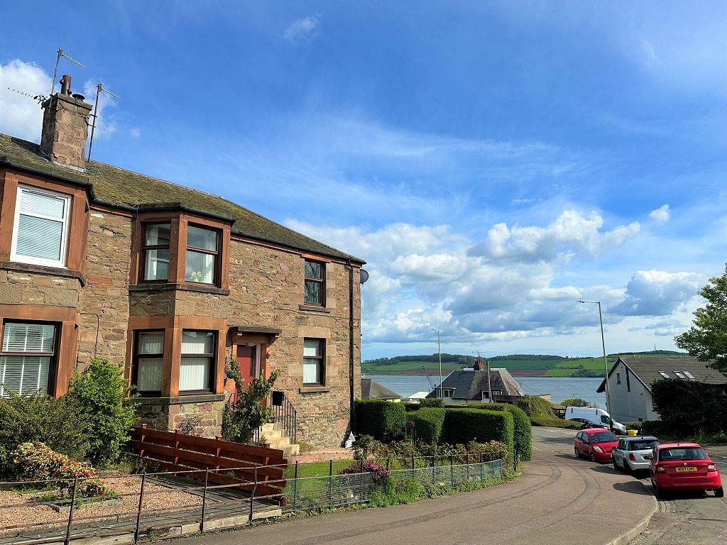 Dalkeith Road, Dundee, DD4 6JU 2 bed flat £750 pcm (£173 pw)